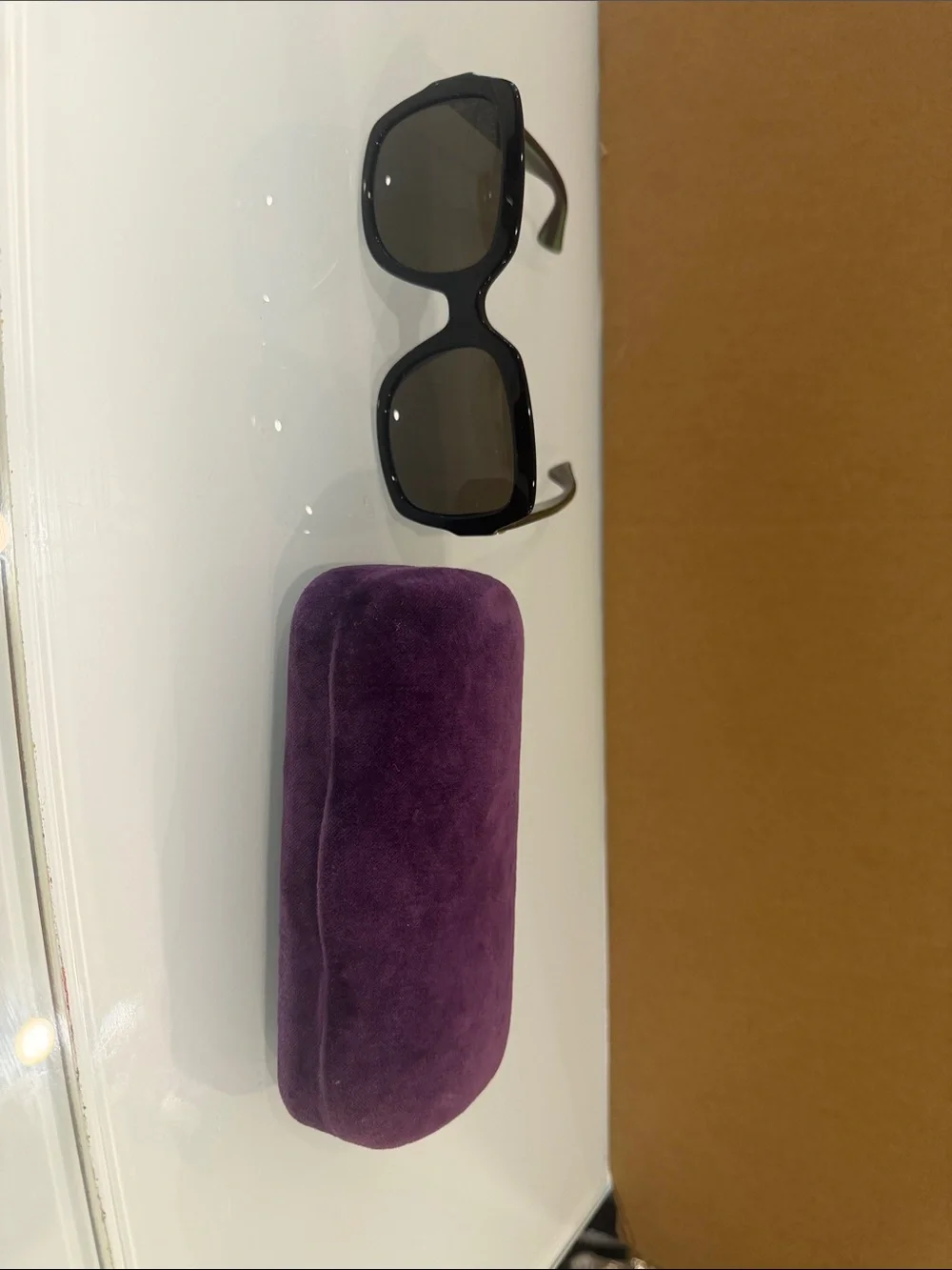 Gucci Black Oversized Square Sunglasses with Dark Lenses use one time good con